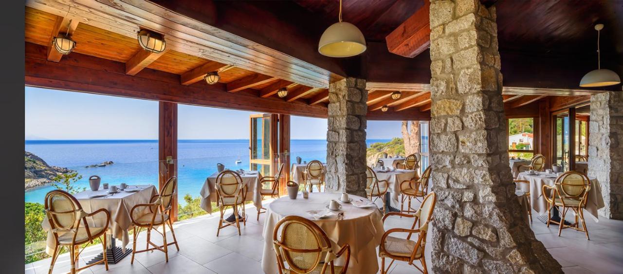 Hotel Baia Imperiale Spiaggia di Cavoli Eksteriør billede